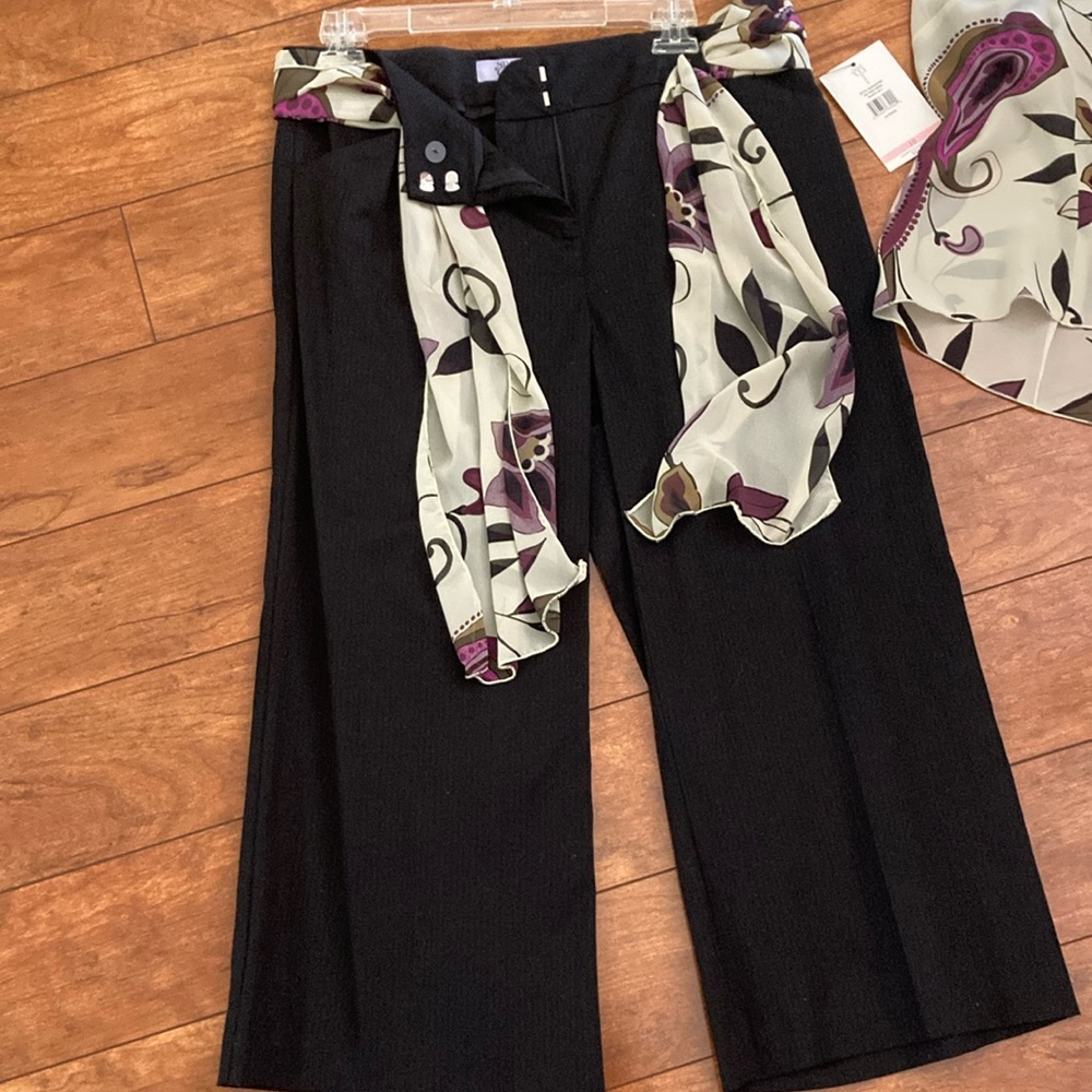 NWT. Nine & Co 2 pc outfit.  Top size 12.  Bottom 10